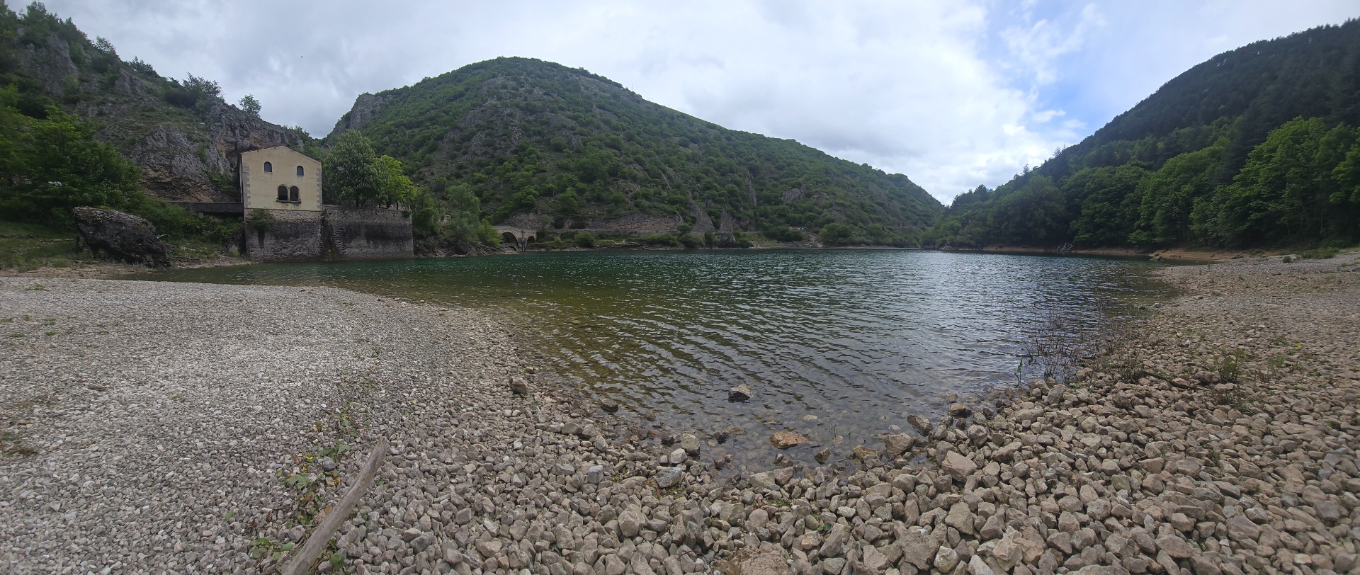 Lago e eremo di San Domenico