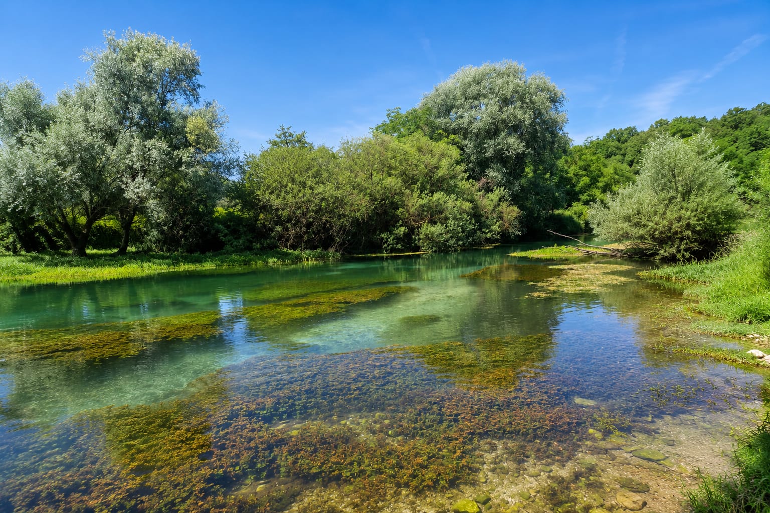 Bussi sul Tirino fiume Tirino